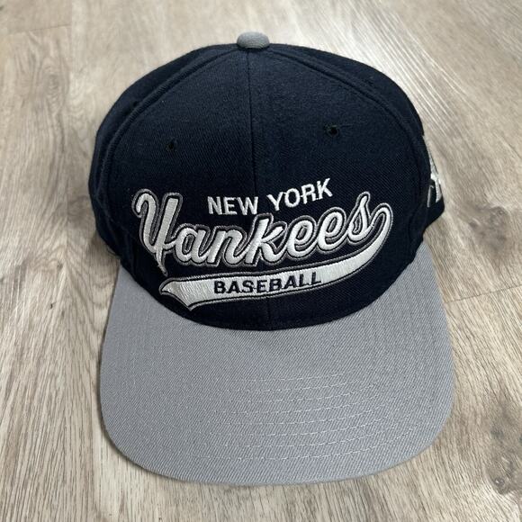 Vintage Starter New York Yankees Hat Snapback MLB Tail Sweep Blue 100% Wool Cap - Picture 1 of 8
